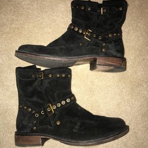 Ugg Fabrizia Studs Short Black Bootie Size 9